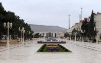 Lökbatan: Dairəsi, Evlər, Nəqliyyat